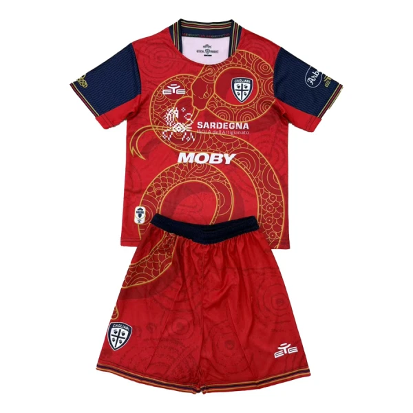 Dječji Dresovi Cagliari Calcio 2024/25 - Specifična Dječji Dresovi Cagliari Calcio 2024/25 - Specifična