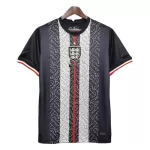 Dresovi Engleska 2025 - Specifična