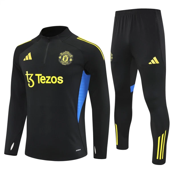 Komplet Trenirke za Treniranje Manchester United Četvrt-Zip 2025/26 Komplet Trenirke za Treniranje Manchester United Četvrt-Zip 2025/26