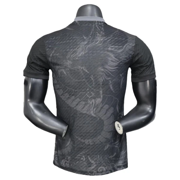 Dresovi Real Madrid Dragon 2025/26 - Specifična