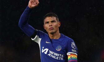 Chelsea daje Thiagu Silvi poseban poklon za oproštaj