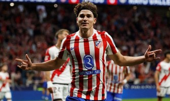 Julián Álvarez postiže tri gola u jednoj utakmici Julián Álvarez postiže tri gola u jednoj utakmici